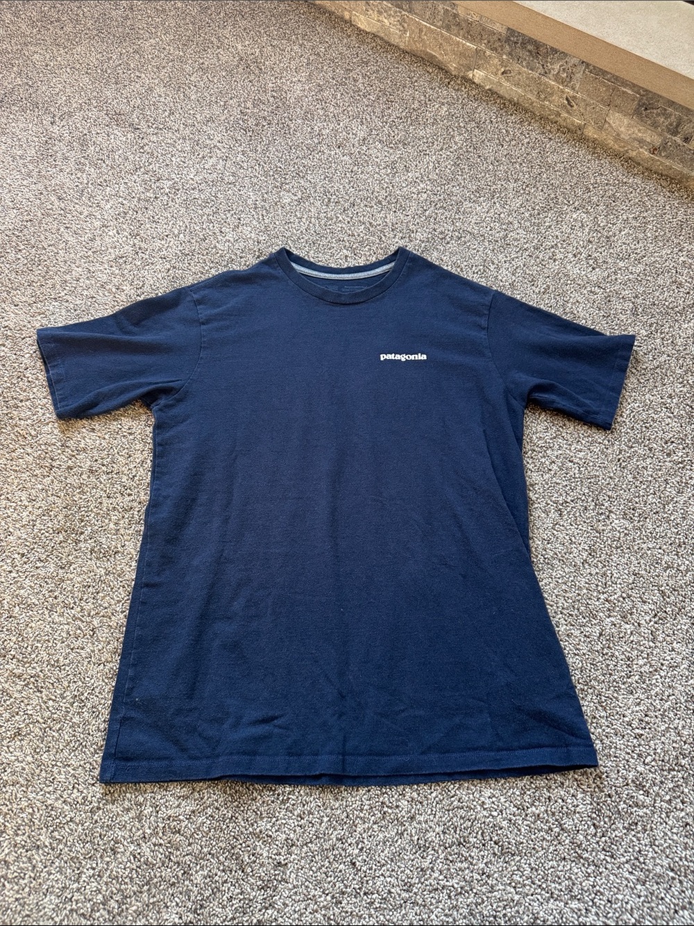 Patagonia Men’s Navy Short-Sleeve Logo Tee Relaxed Fit EUC